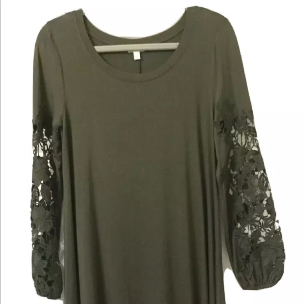 Womens Spense Dress Size M ( Retail $59.00 )
